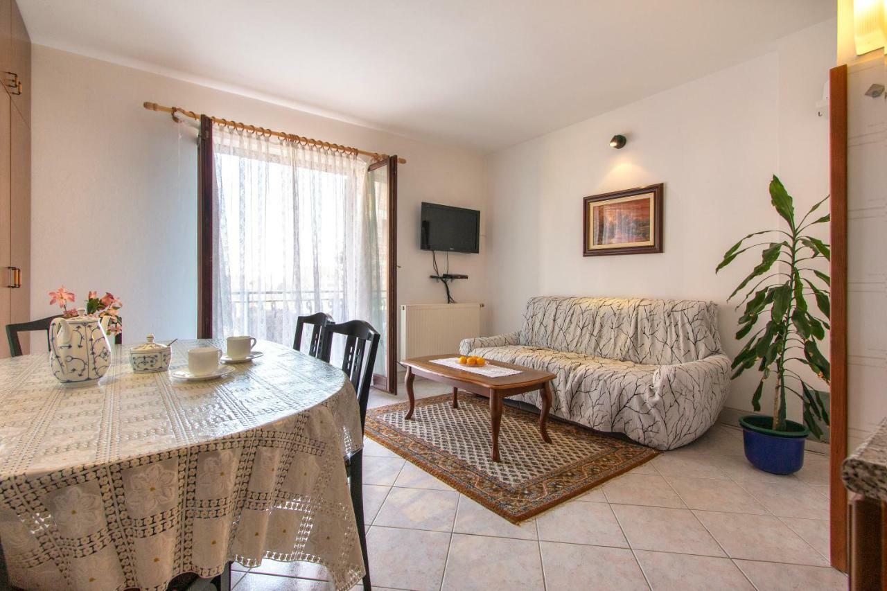Irena'S Place A1 Rovinj Buitenkant foto